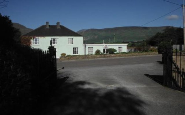 Paddy's Palace Dingle Peninsula Hostel