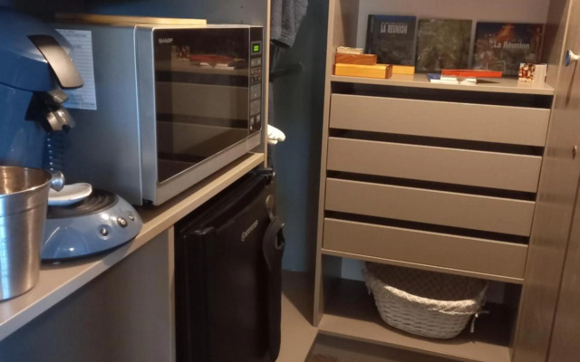 Suite INDIGO JACUZZI PRIVE PISCINE VUE MER acces cuisine laverie