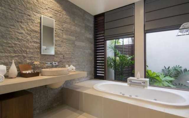 Niramaya Port Douglas 3 and 4 Bedroom Villas