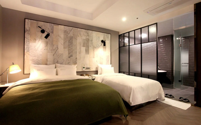 Mind Hotel
