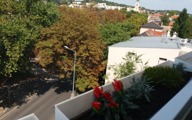 Málnás Macska Apartman