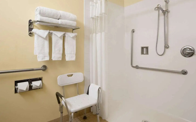 Ramada Limited Golden