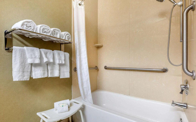 Quality Inn & Suites Durant