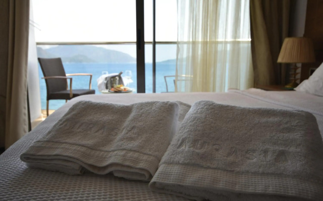 Aurasia Beach Hotel