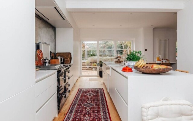 Lavender House - Peaceful Countryside Setting