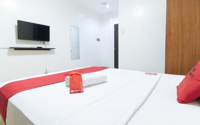 RedDoorz Plus @ EDSA Congressional
