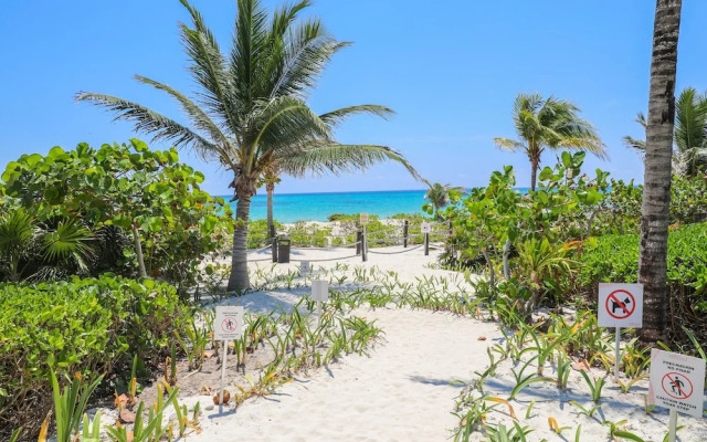 Marea Azul Beach Resort