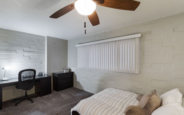 Campus Walk Condo 2 BR by Casago