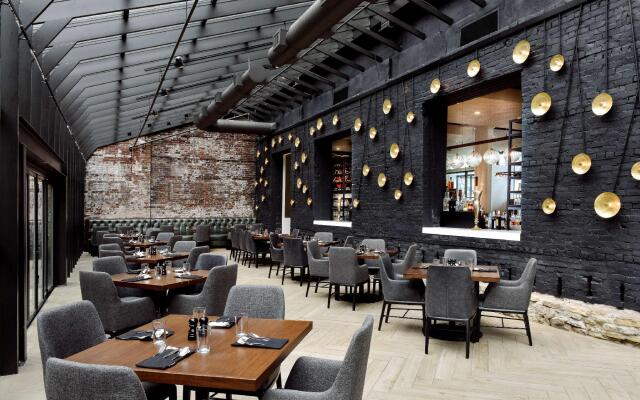 Hotel Covington Cincinnati Riverfront