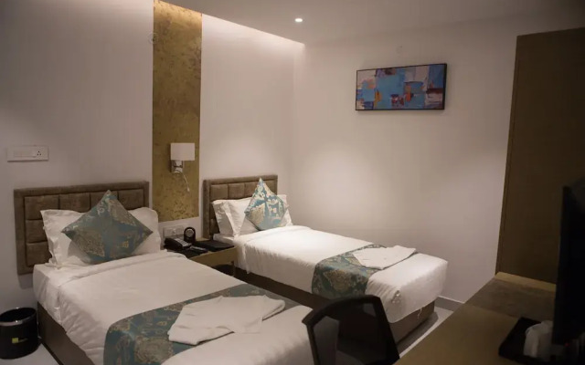 Capital O 36137 Vihaari 24 Business Hotel