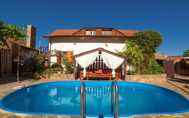 Гостиный двор (Керчь)