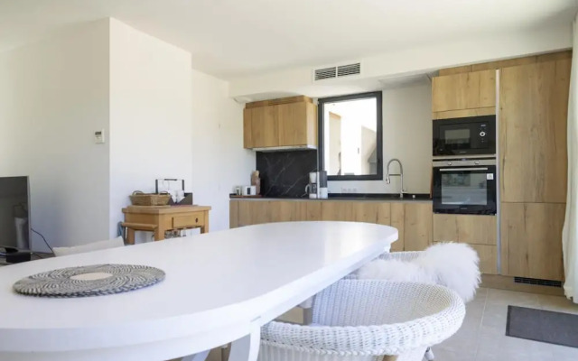 Villa Tica in Malauc ne