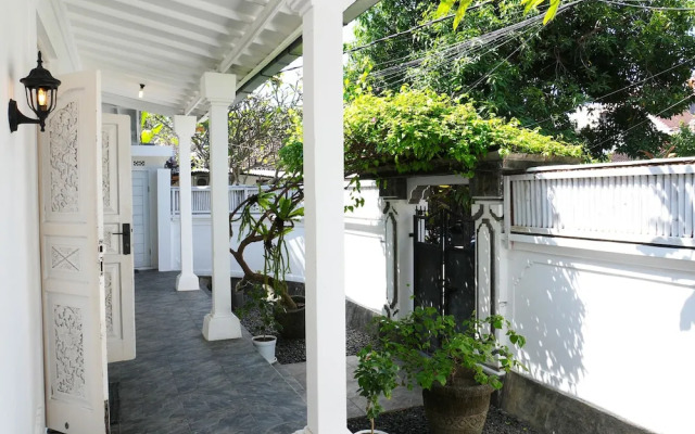 Villa The White House Seminyak