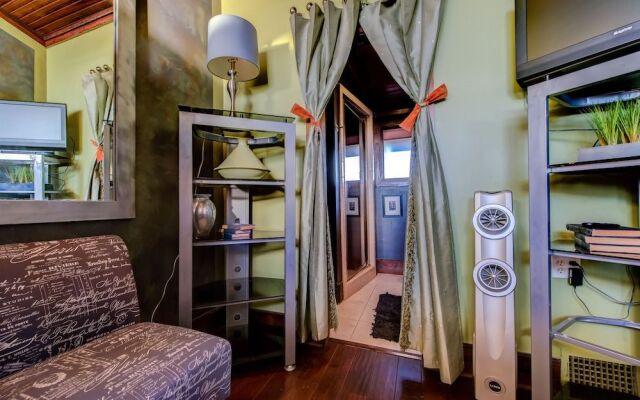 La Villa Vista Bed & Breakfast