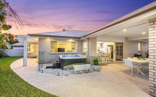 Salty Pause @ Bondi House