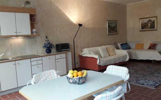 Front Lake Studio with Loft Bed and Pool