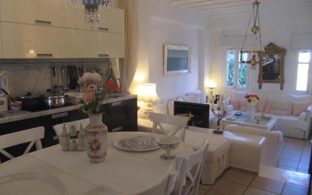 Diles Complex Apartment