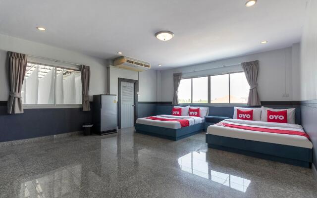 OYO 664 Nara Hotel Restaurant and Bar