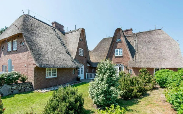 Whg_ 4_ Nuur Hiir Hues