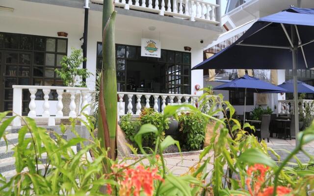 La Digue Self-Catering Apartments