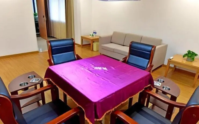 GreenTree Inn Tongxiang Chongfuzhen World Fur Center Branch