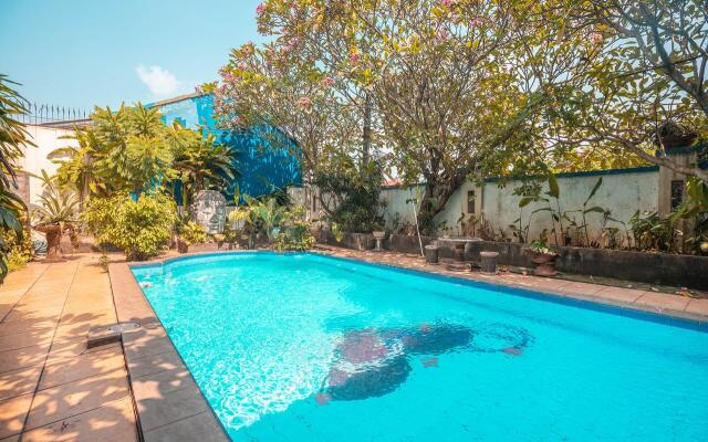 OYO 665 Namora Residence Near Olahraga Nasional Hospital