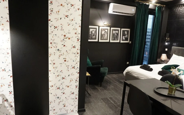 Exclusive Design Studio with Yard