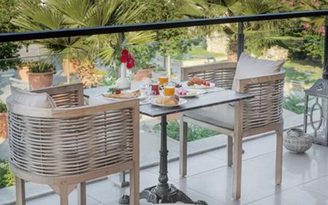 Martı Hemithea Hotel