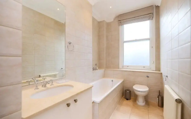The Hampstead Getaway - Charming 5bdr Home With Conservatory