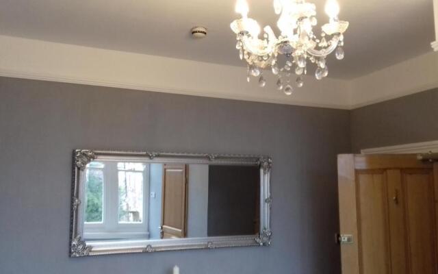 Lansdown House Bed & Breakfast