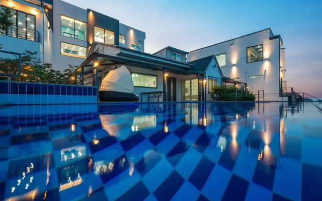 Poolvilla 1night 2day