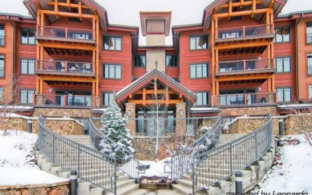 Trappeurs Crossing Resort by Steamboat Resorts