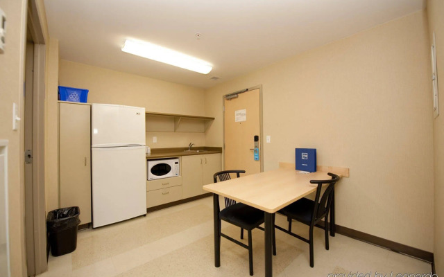 Residence & Conference Centre - Kamloops