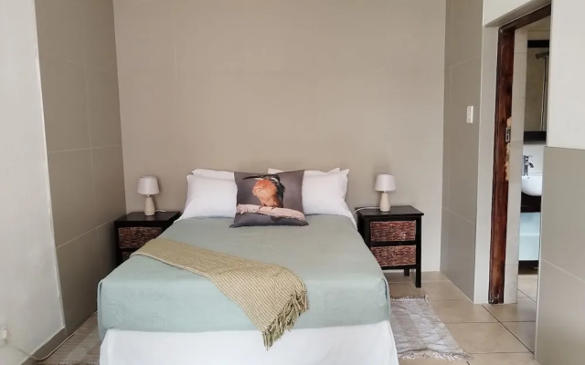 Charming Studio Oasis in Kensington, Johannesburg