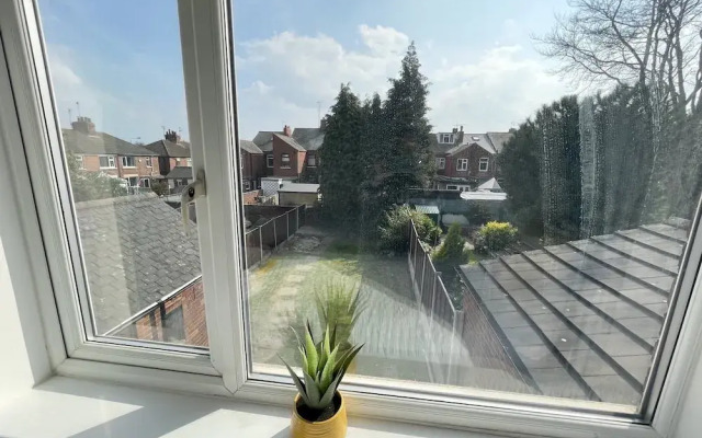 Worksop Newly Refurbished 2-bedroom House