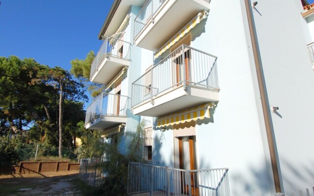 Scenic Apartment in Rosolina Mare with Parking