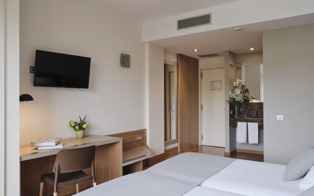 Qgat Suites & Events