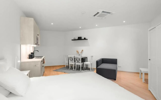 Boutique Space #4o5 (The Champions Suite)