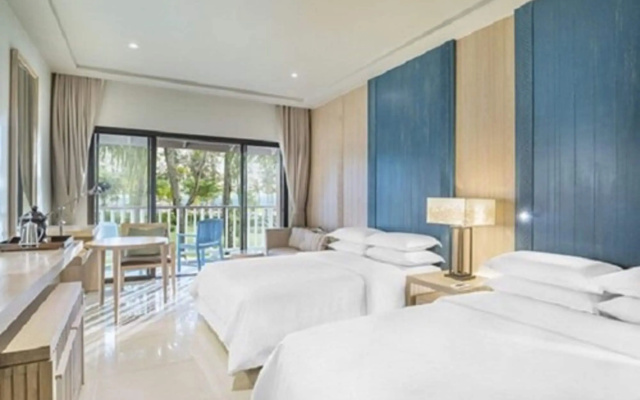 Dusit Thani Krabi Beach Resort Hotel - photo 4