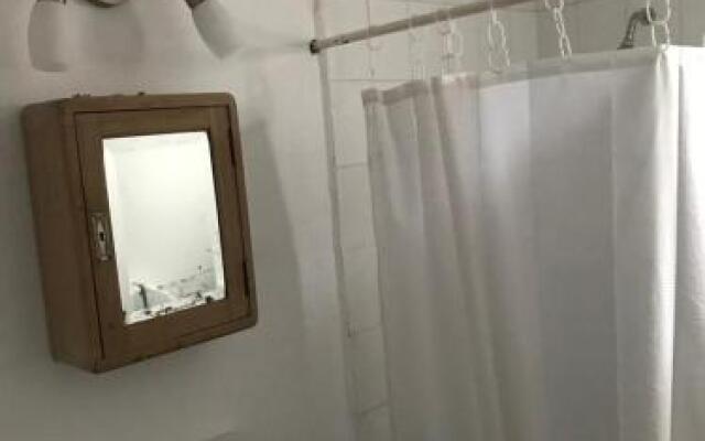Lobo Hostel