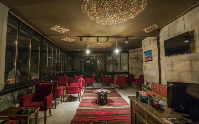 Caldera Hotel
