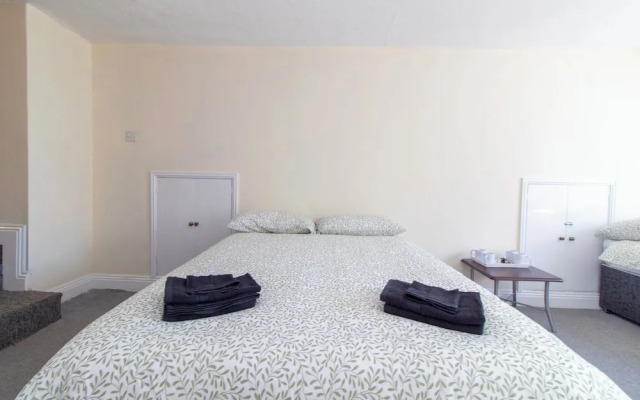 Brookvale Guest House Room 16