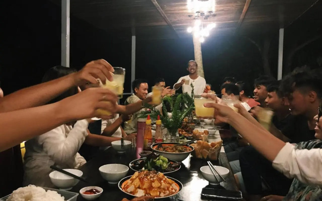 The Vibe House - Chillout Hostel