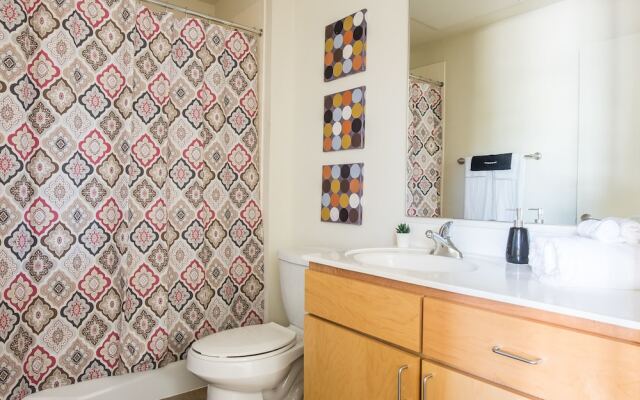 1 BR Loft Next to Riverwalk by Frontdesk