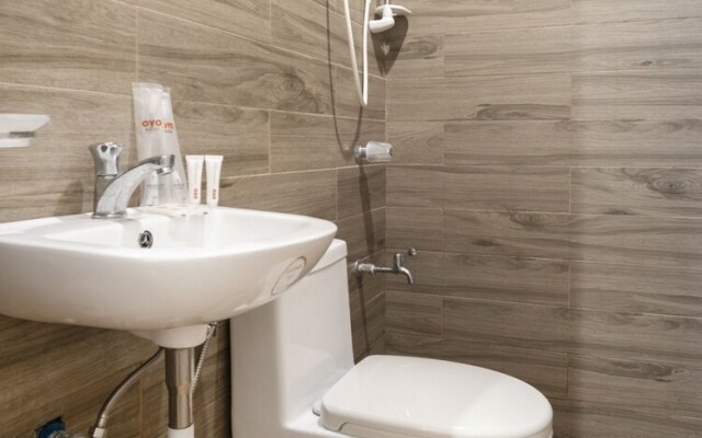 OYO 552 Vines Ape Nap Hostel (Vaccinated Staff)