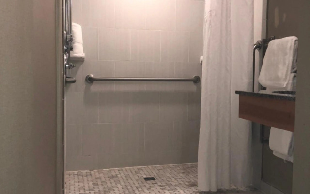 Holiday Inn Raleigh Downtown - Capital by IHG