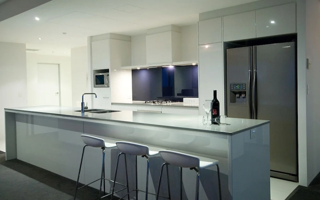 Circle on Cavill - Private Apartments