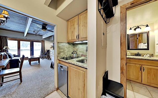 Timberline Condominium Studio Deluxe Unit 218