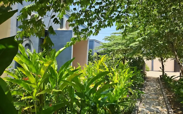 Maggie Rest House