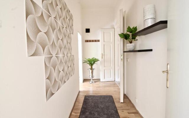 NEW DESIGN & STYLE Apartment Old Town XXL